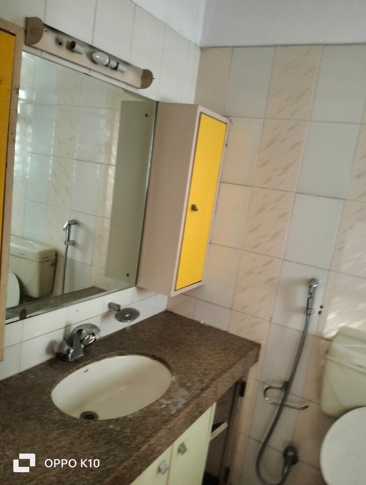 Bathroom, manas-morning-dew-villa 3 Bedroom 2500 Sq.Ft. Villa In Undri Pune 8029114