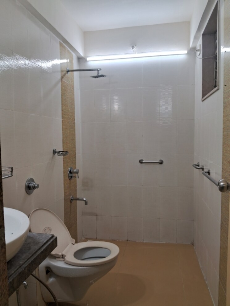 Bathroom, dosti-acres-aster 2 Bedroom 705 Sq.Ft. Apartment In Wadala East Mumbai 8029197