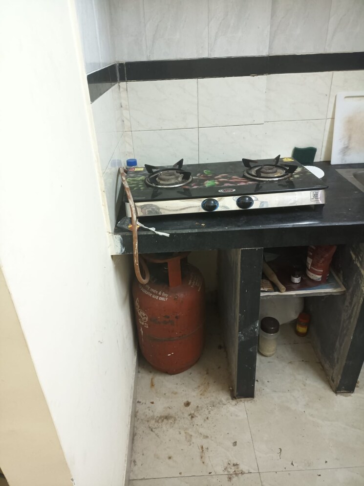 undefined, standard-prabha-chs 1 Bedroom 289 Sq.Ft. Apartment In Prabhadevi Mumbai 8029188