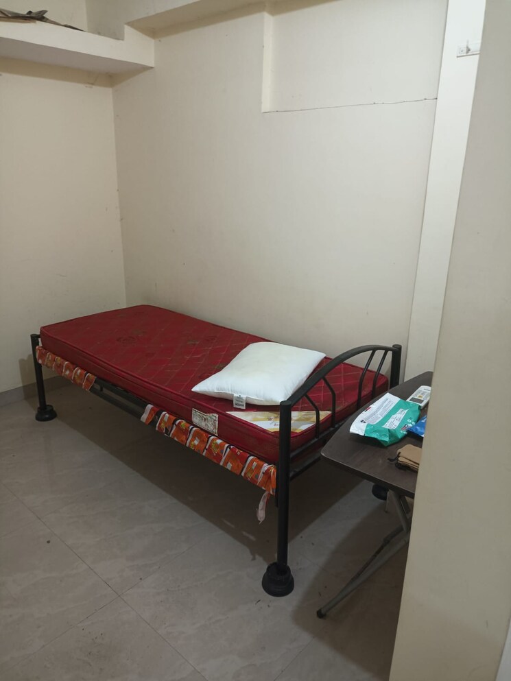 Bedroom, standard-prabha-chs 1 Bedroom 289 Sq.Ft. Apartment In Prabhadevi Mumbai 8029188