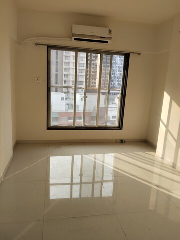Room in 2 BHK Apartment at Goregaon West – for Rent
