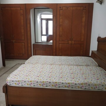 Bedroom in 3 BHK Apartment at Defence Colony – for Sale