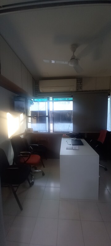  Office Space For Rent in Ashram Road