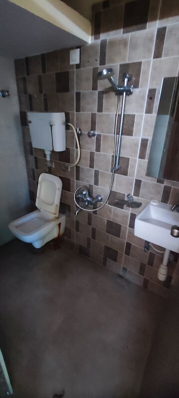 Master Bedroom in 2 BHK Apartment at Bhoomi Acropolis, Virar West – for Rent