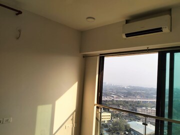 Room in 3 BHK Apartment at Celestia Spaces, Sewri – for Rent