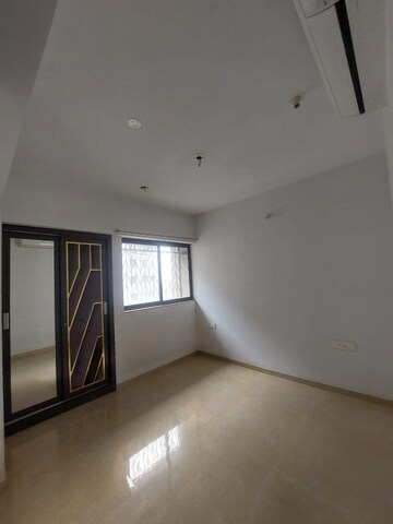 Room in 3 BHK Apartment at Lodha Heaven, Dombivli East – for Sale