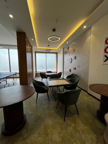 Master Bedroom in 2 BHK Apartment at Rajesh Raj Infinia, Malad West – for Rent