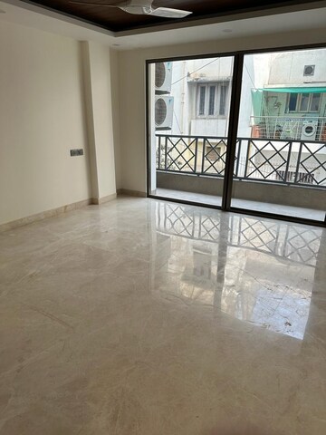 Room in 3 BHK Apartment at Anand Niketan – for Rent