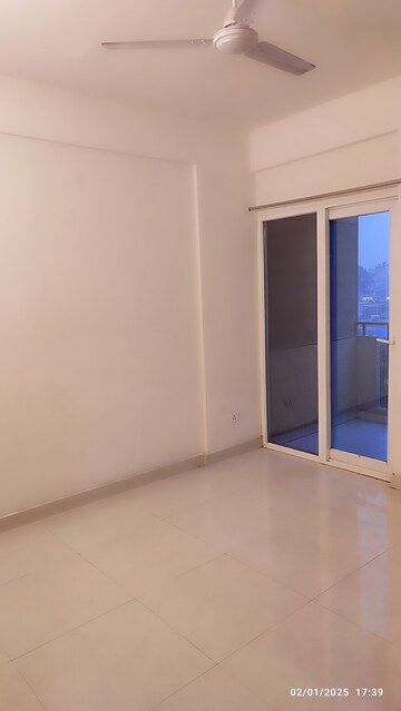 Master Bedroom in 2 BHK Apartment at Signature Global Orchard Avenue, Sector 93 – for Sale