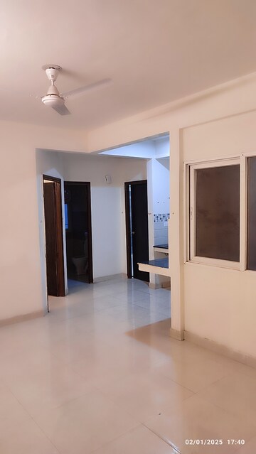 Furnished Amenities in 2 BHK Apartment at Signature Global Orchard Avenue, Sector 93 – for Sale