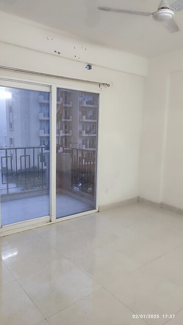 Furnished Amenities in 2 BHK Apartment at Signature Global Orchard Avenue, Sector 93 – for Sale