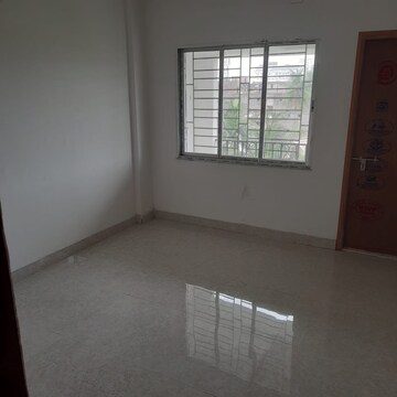 Room in 2 BHK Apartment at Thakurpukur – for Sale