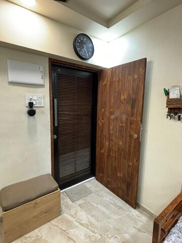 Furnished Amenities in 1 BHK Apartment at Worli – for Rent