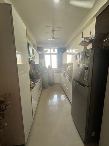 Kitchen in 3.5 BHK Builder Floor at Sector 57 – for Sale
