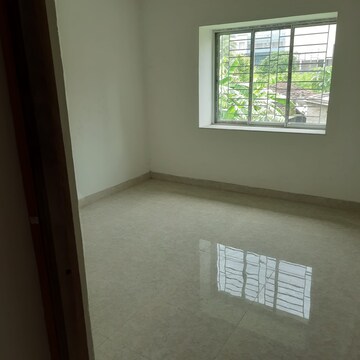 Room in 3 BHK Apartment at Thakurpukur – for Sale