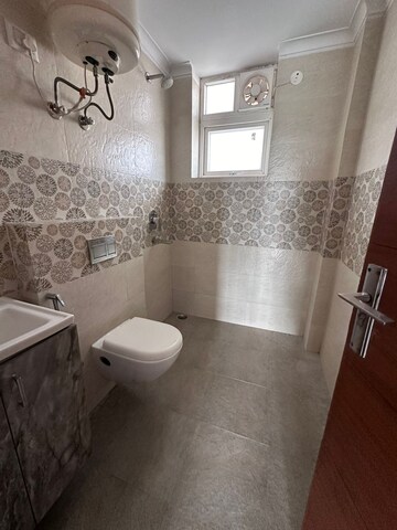 Bathroom in 3.5 BHK Builder Floor at Sector 57 – for Sale
