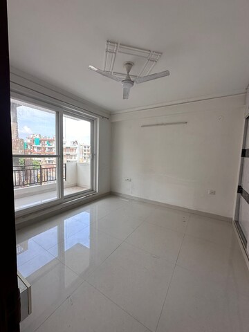 Room in 3.5 BHK Builder Floor at Sector 57 – for Sale