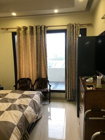 Bedroom in 6+ BHK Independent House at Sector 57 – for Sale