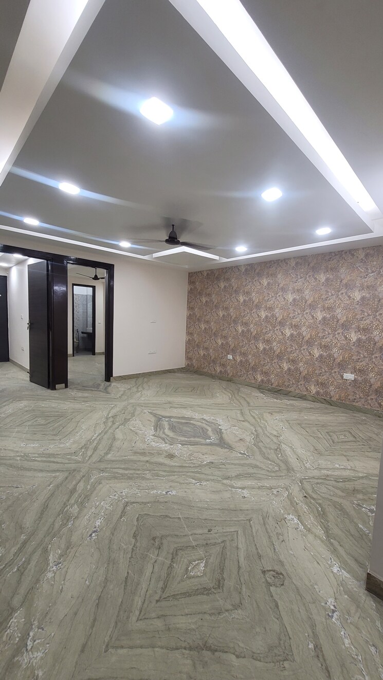 Living Room, dilshad colony 3.5 Bedroom 1600 Sq.Ft. Builder Floor In Dilshad Colony Delhi 8029431