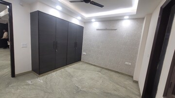 Room in 3.5 BHK Builder Floor at Dilshad Colony – for Sale
