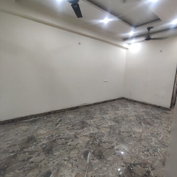 Room in 2 BHK Apartment at Amrapali Centurian Park, Tech Zone 4 Greater Noida – for Sale
