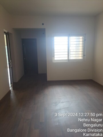 Room in 2 BHK Apartment at Jakkuru – for Sale
