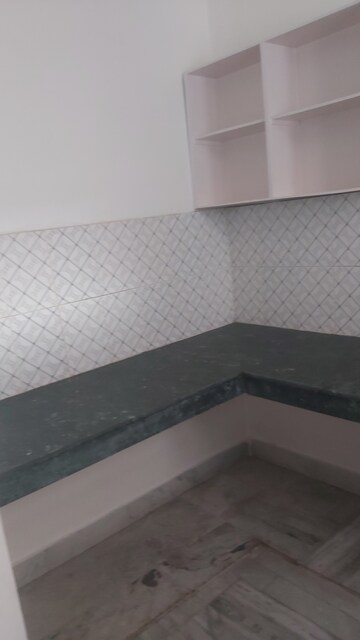 Building Lobby in 1.5 BHK Builder Floor at Mayur Vihar – for Rent