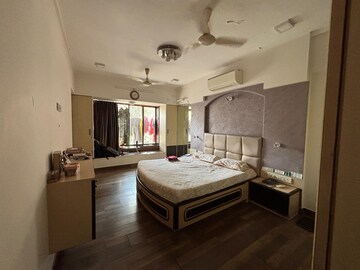 Bedroom in 2 BHK Apartment at Atlanta Santacruz West, Santacruz West – for Rent