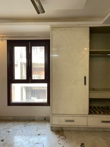 Room in 3 BHK Builder Floor at Paschim Vihar – for Sale