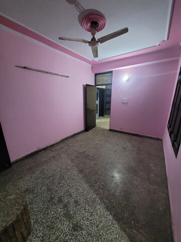 Master Bedroom in 2 BHK Builder Floor at Dilshad Colony – for Rent