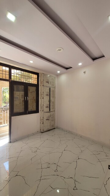 Bedroom in 3 BHK Builder Floor at Dilshad Garden – for Sale