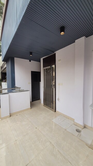 Balcony in 2 BHK Builder Floor at Dilshad Colony – for Sale