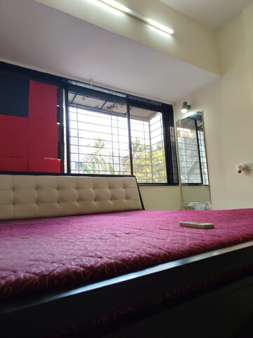 Bedroom in 2 BHK Apartment at Sai Darshan, Khar West – for Rent
