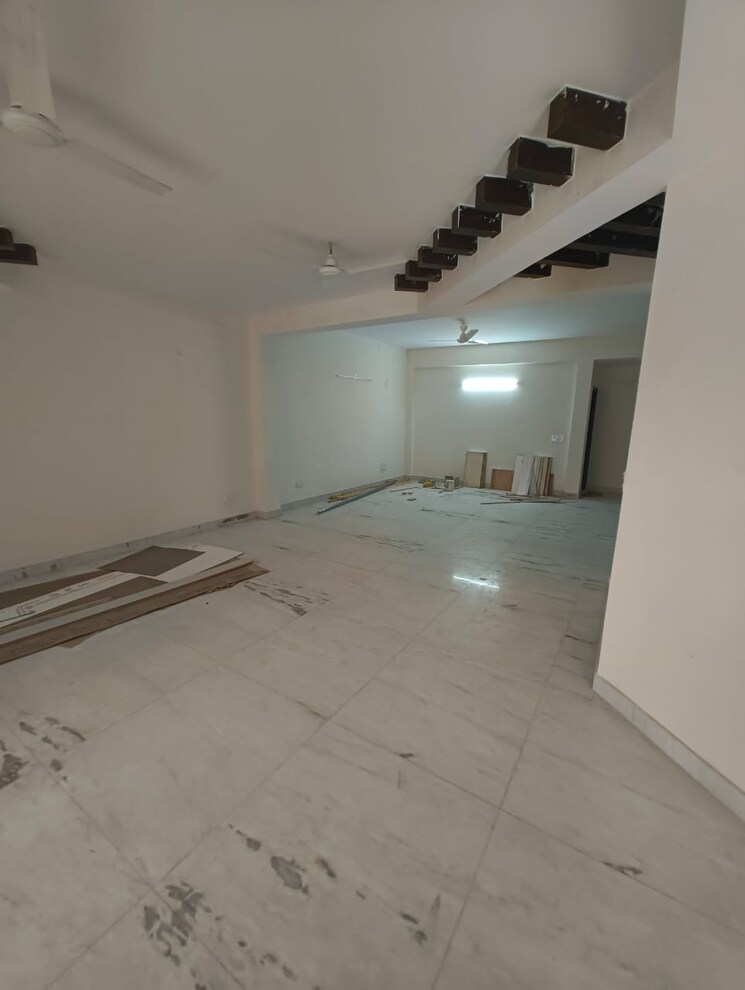 Master Bedroom, griha-pravesh 3 Bedroom 2569 Sq.Ft. Apartment In Sector 77 Noida 8029647