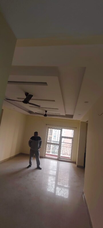 Furnished Amenities in 3 BHK Apartment at Dasnac The Jewel, Sector 75 – for Rent