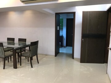 Room in 3 BHK Apartment at Colaba – for Rent