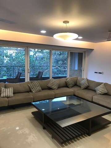 Bedroom in 3 BHK Apartment at Colaba – for Rent