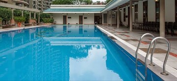 Swimming Pool in 2 BHK Apartment at Sheth Vasant Lawns, Laxmi Nagar – for Rent