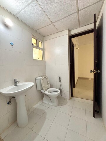 Bathroom in 2 BHK Apartment at Supertech Cape Town, Sector 74 – for Rent