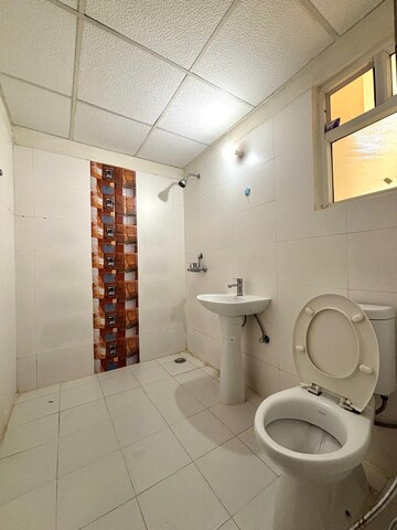 Bathroom in 2 BHK Apartment at Supertech Cape Town, Sector 74 – for Rent