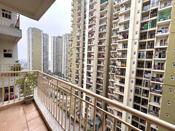 2 BHK Apartment For Rent in Supertech Cape Town, Sector 74