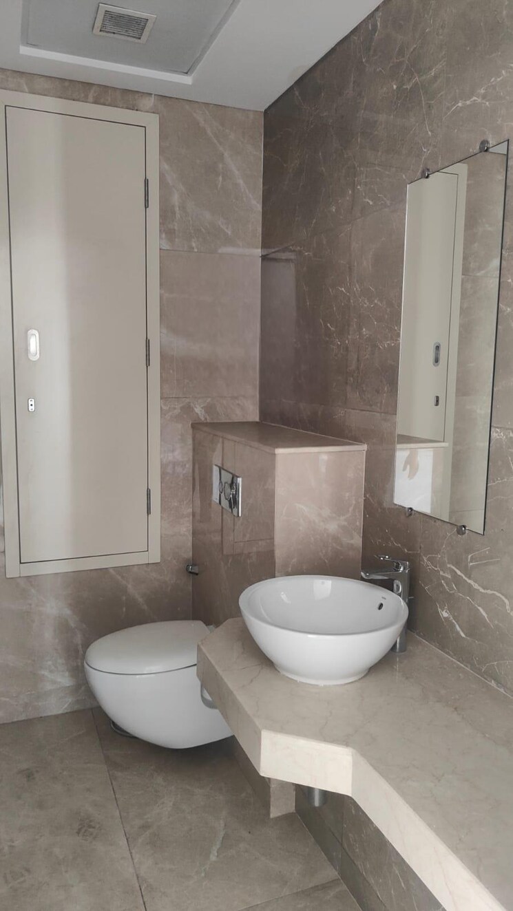 Bathroom, bombay-realty-island-city-center 4 Bedroom 2500 Sq.Ft. Apartment In Dadar East Mumbai 8029693