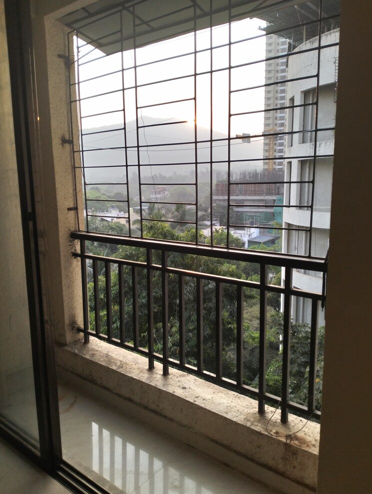 Balcony, k-m-horizon-palms-iii 1 Bedroom 400 Sq.Ft. Apartment In Owale Thane 8029704