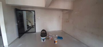 Furnished Amenities in 1 BHK Apartment at Shilp CHS, Santacruz East – for Rent