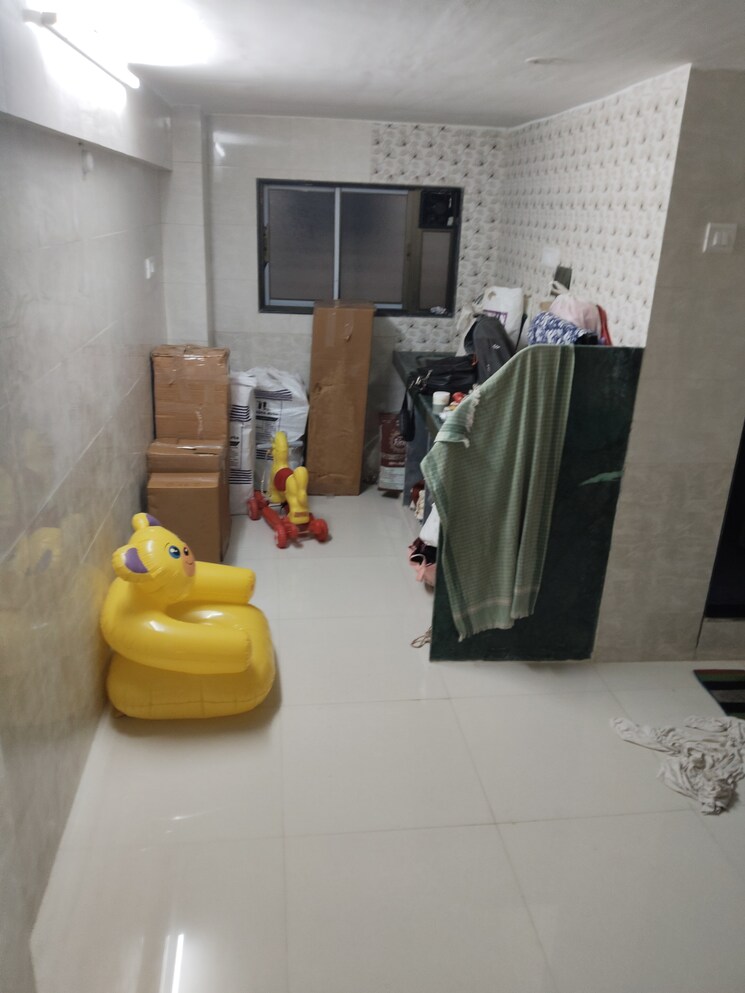 Kitchen, vashi sector 4 3.5 Bedroom 2000 Sq.Ft. Apartment In Vashi Sector 4 Navi Mumbai 8029733