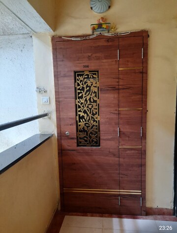 Furnished Amenities in 2 BHK Apartment at Mantri Park, Goregaon East – for Sale