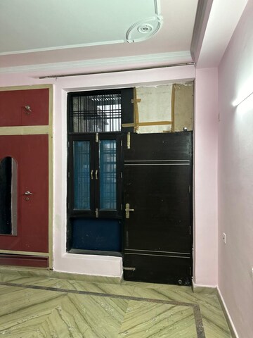 Room in 3 BHK Villa at Sector 46 – for Rent
