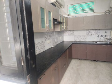 Kitchen in 4 BHK Builder Floor at SS Mayfield Gardens, Sector 51 – for Rent