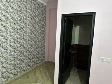 Bathroom in 4 BHK Villa at Sector 50 – for Rent