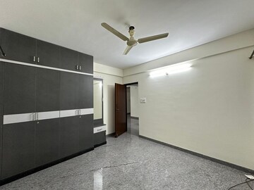Room in 2 BHK Builder Floor at Hsr Layout – for Rent